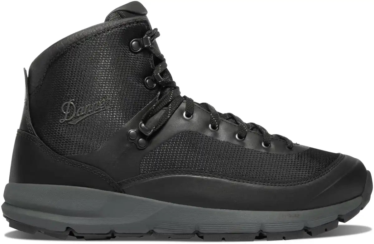Traverser 600 Jet Black